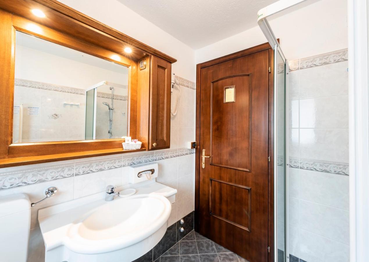 Hotel Petit Prince Antagnod Ngoại thất bức ảnh