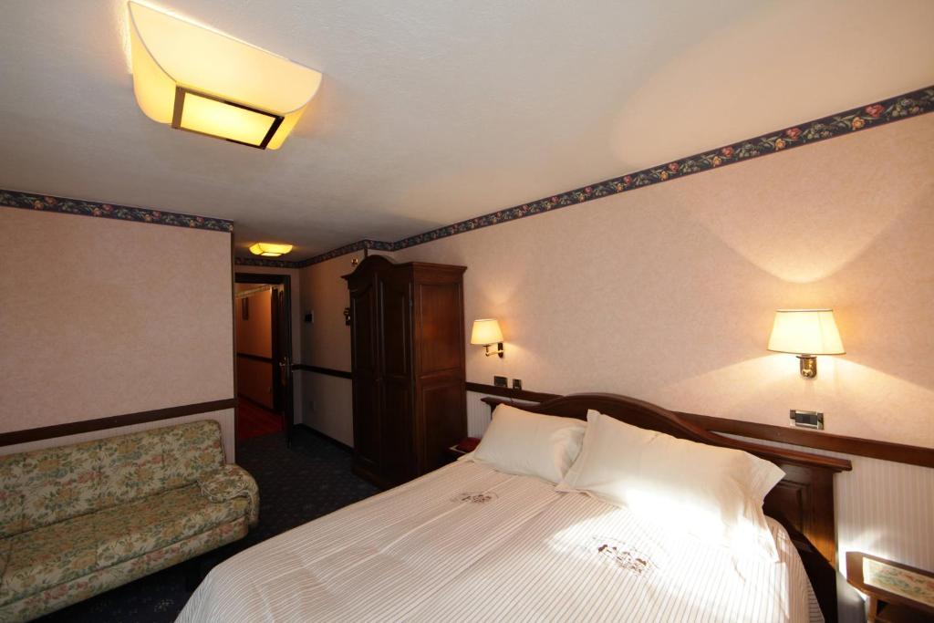 Hotel Petit Prince Antagnod Phòng bức ảnh