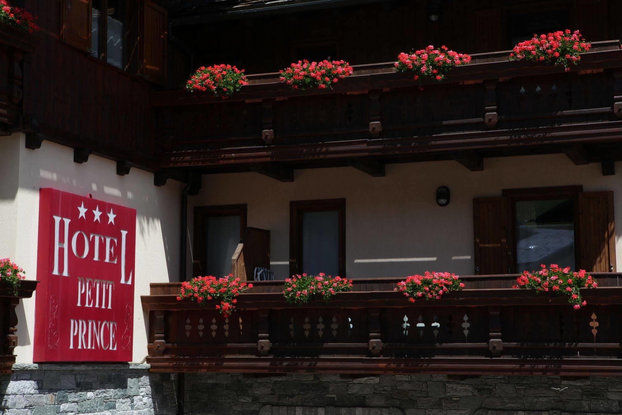 Hotel Petit Prince Antagnod Ngoại thất bức ảnh
